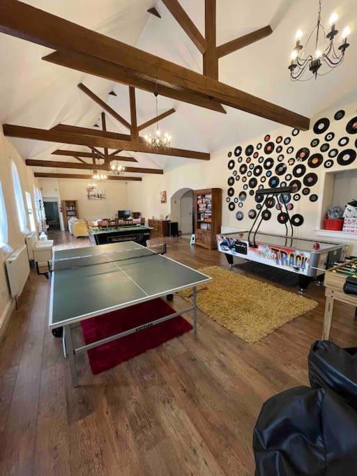 The Old Hay Barn - Games Room, Gym, Sleeps 8 Godmanchester 외부 사진
